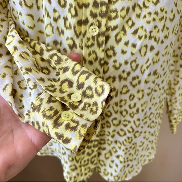 Equipment Slim Signature Leopard Print Silk
Button Down Top Long Sleeve Blouse S - Picture 4 of 11